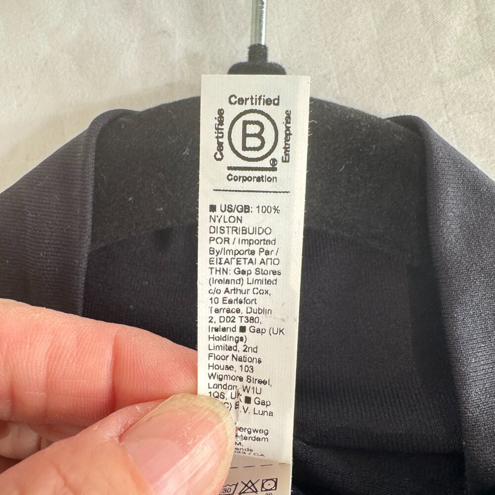 NWT Athleta Momentum 1/2 Zip Top in Black - Picture 10 of 10